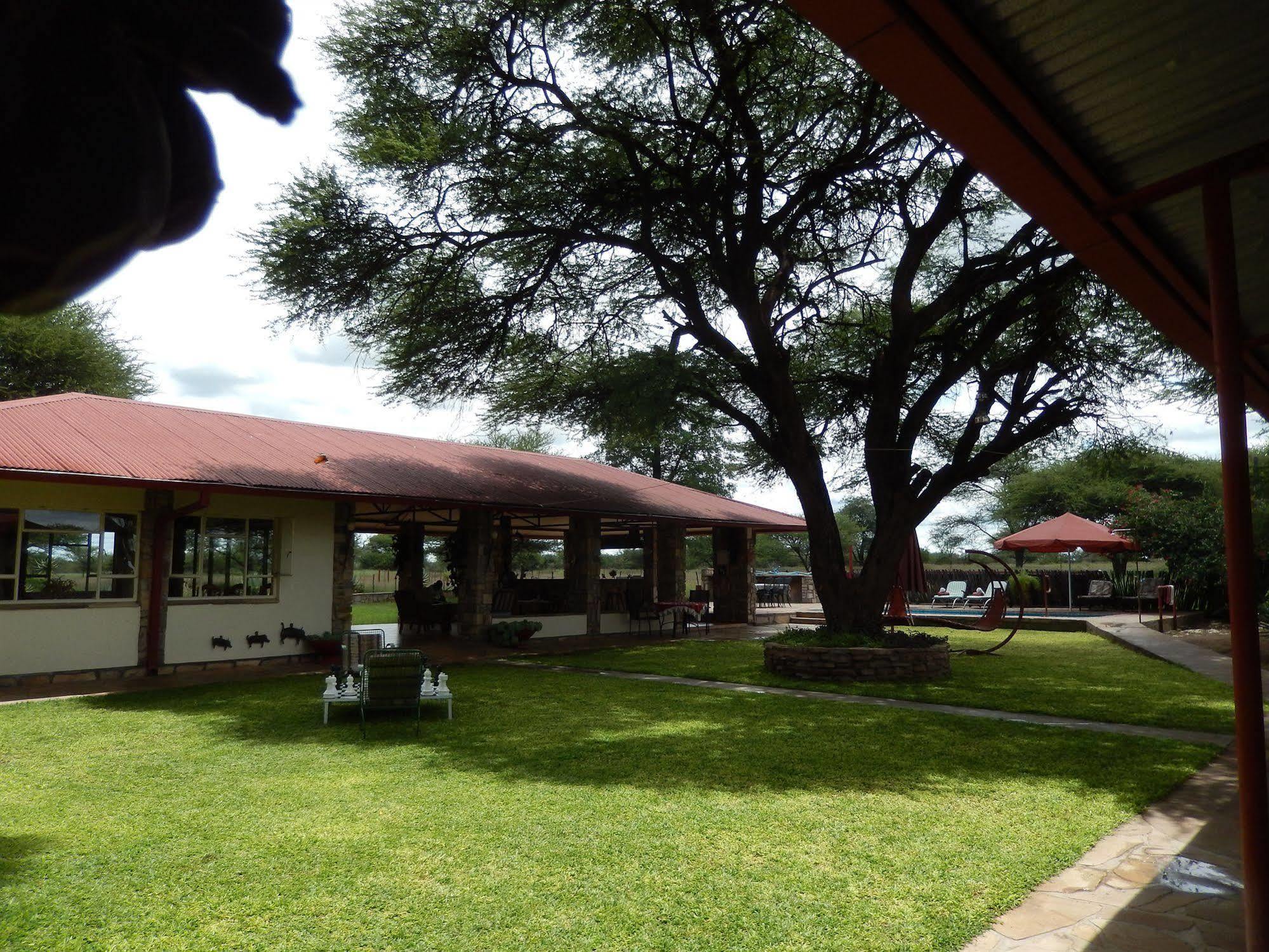 Dornhuegel Guestfarm Hotell Grootfontein Eksteriør bilde