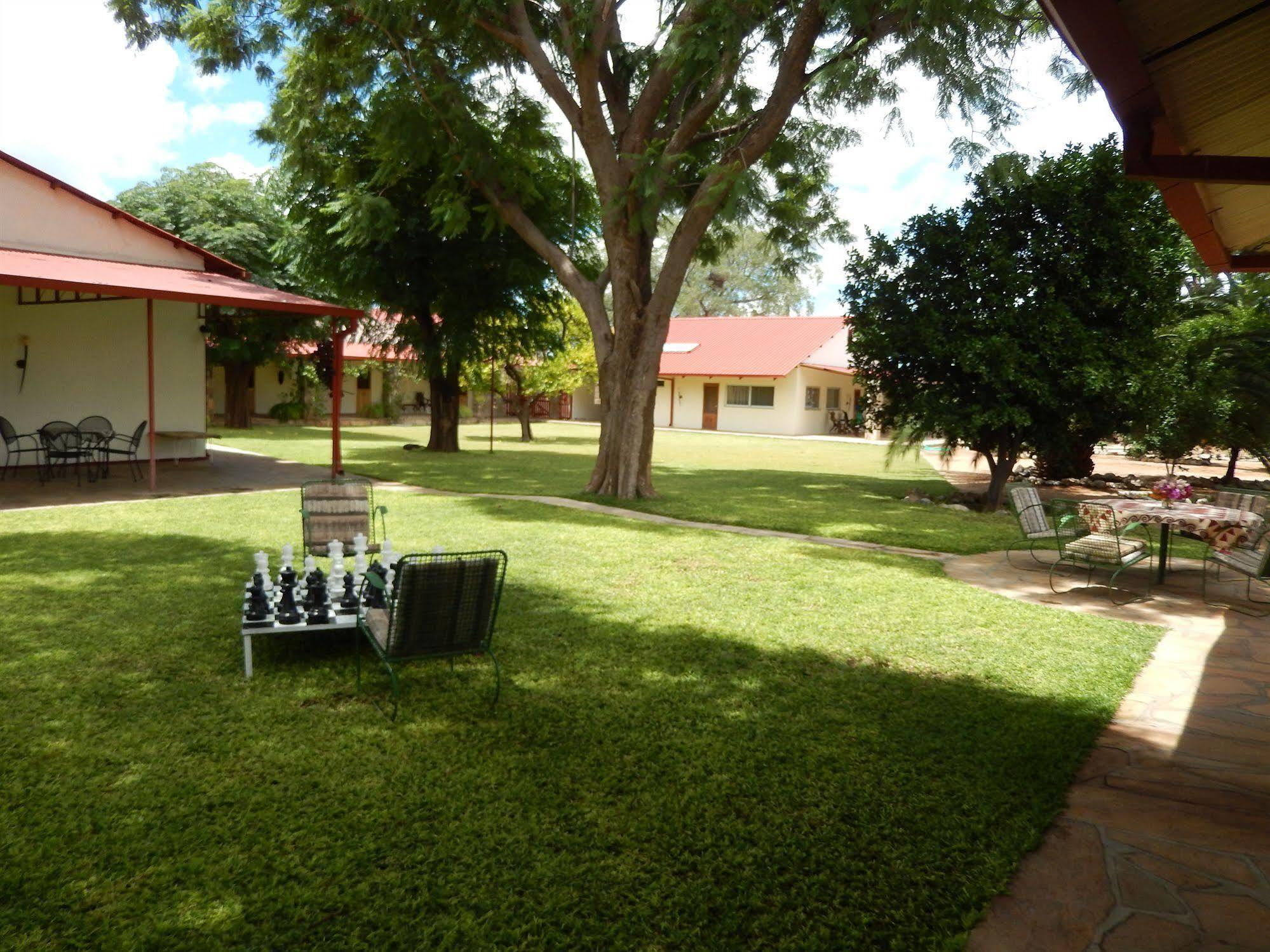 Dornhuegel Guestfarm Hotell Grootfontein Eksteriør bilde