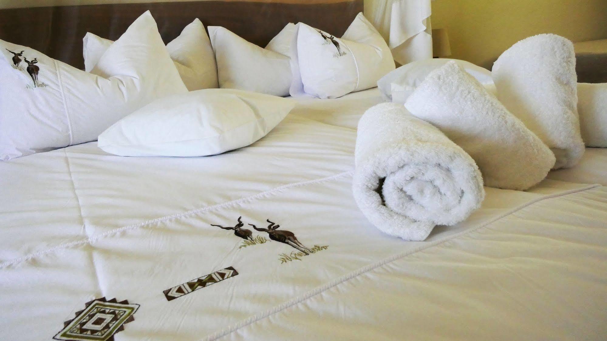 Dornhuegel Guestfarm Hotell Grootfontein Eksteriør bilde